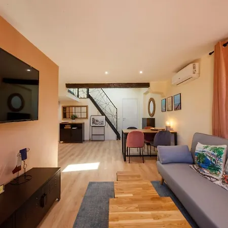 アパート 06a2 - Heart Of Old Beautiful Renovated *