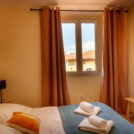 06a2 - Heart Of Old Beautiful Renovated *